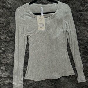 FABLETICS Jess Long Sleeve Tee Shirt GRAY S NWT.
